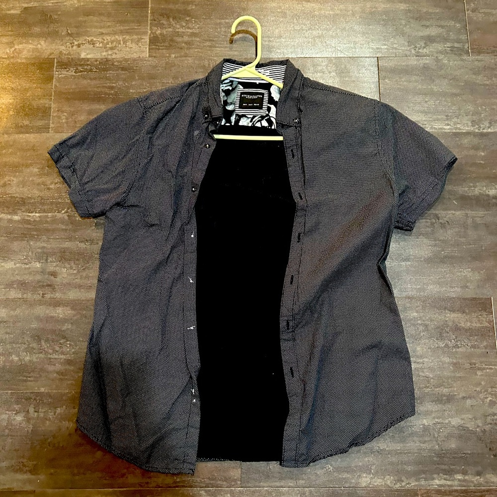 Clean looking dress shirt